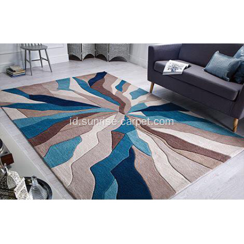 Hand Tufted Carpet Geometric Design